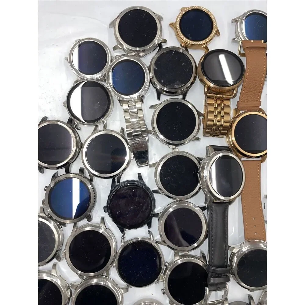 Wholesale watch lot of Michael Kors Gen 3 Smart Watch esQty 100 Sku LAN31
